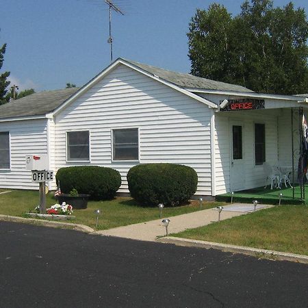 Chapel Hill Motel Brevort Luaran gambar